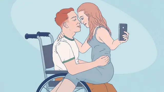 Ilustraçãobônus sem depósito roletamulher tirando selfie com o namorado na cadeirabônus sem depósito roletarodas