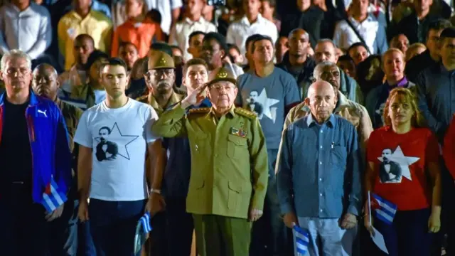 Raúl Castro, presidente de Cuba, en un mitin.