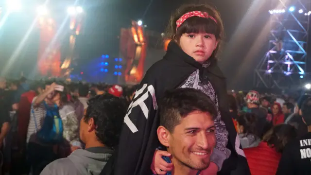 Asistentes al concierto del Indio Solari