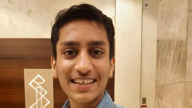 हर्ष अग्रवाल, छात्र