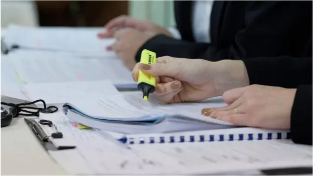 مواجهتنا لإخفاقاتنا، بروح متعاطفة مع النفس وليس من منطلق جلد الذات، تتيح لنا الفرص لاستخلاص الدروس من هذه التجارب