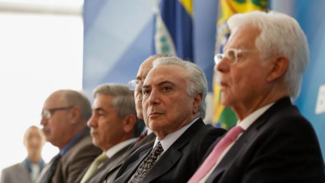 Michel Temer e ministros nesta segunda-feira