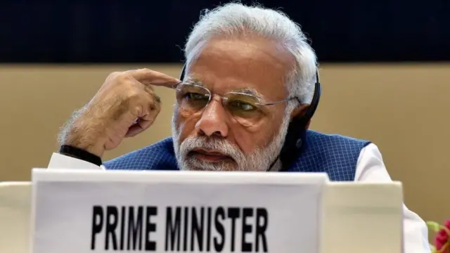 நரேந்திர மோதி.