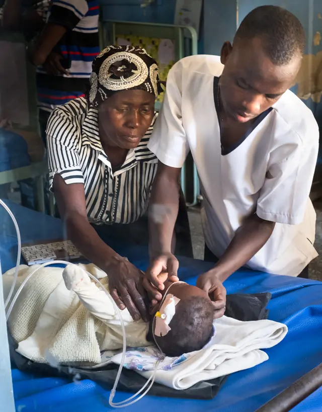 Un enfant est traité par FREO2