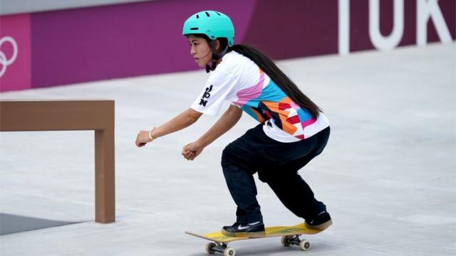 東京五輪】 13歳の西矢、スケボー女子ストリートで金 中山も銅 - BBC 