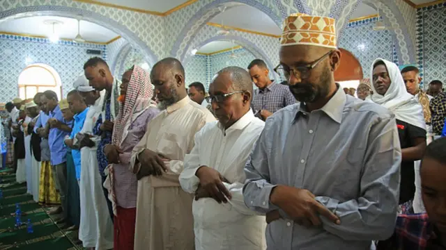 Magaalada Muqdisho masaajidda sidiic aadiga ahayd ayaa looga tukaday.