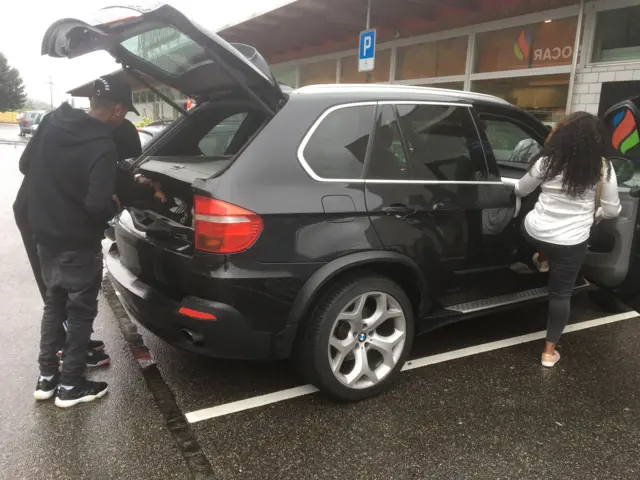 እነ ቅዱስ ኃይለሥላሴ ለጉዞ ሲሰናዱ