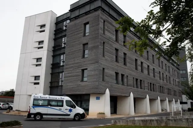 El exterior del Hospital Sebastopol de Reims