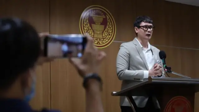 รังสิมันต์ โรม