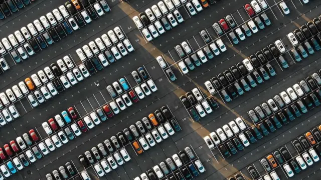 ஒரே நிறுவனத்தில் 15 ஆயிரம் பேர் வேலையிழப்பு