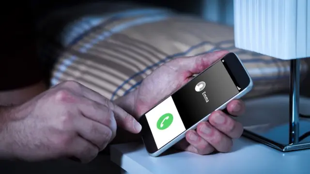 Многие попытались побороть одиночество локдауна, позвонив своей бывшей