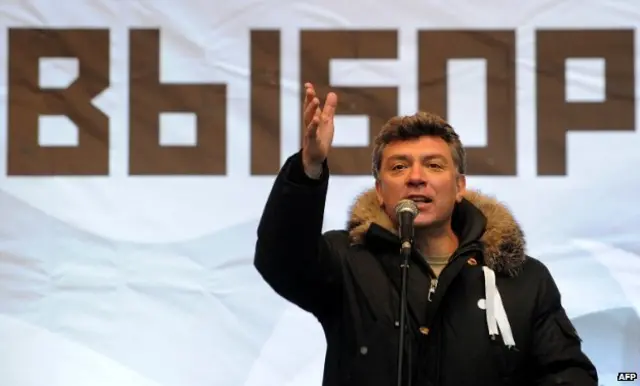 Boris Nemtsov dando un discurso en Moscú en 2011.
