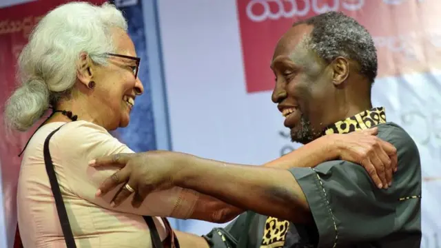 సుసీ తారుతో గూగీ