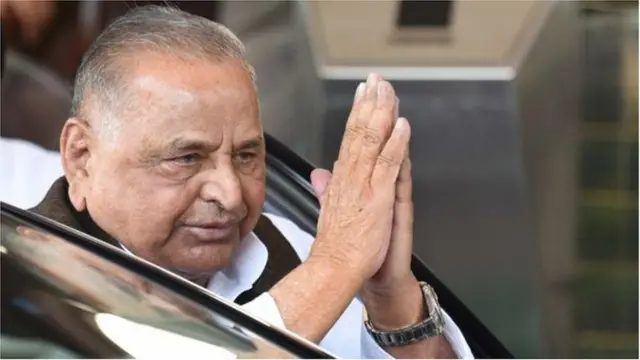 మన నేతలు రసికులే