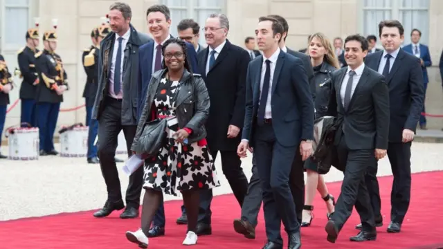 مجموعة من مستشاري إيمانويل ماكرون في قصر الإليزيه