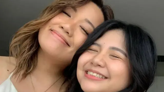 Ešli Peralta (levo) i njena drugarica Čelsi Toledo