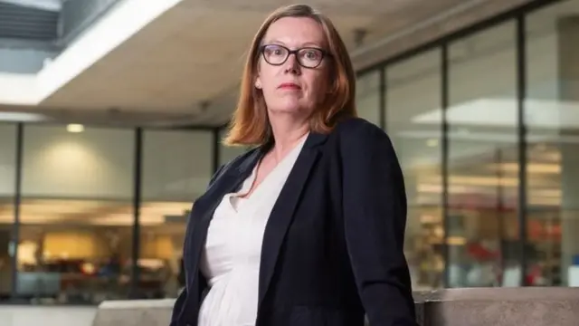 ऑक्सफर्ड लस, कोरोना, युके