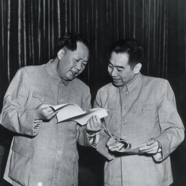 中共第一代领导人毛泽东和周恩来