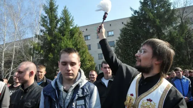 призов