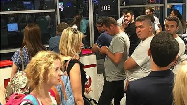 Аэропорт имени Ататюрка в Стамбуле