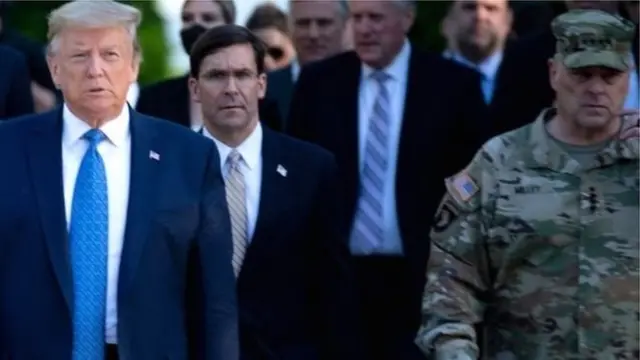 Trump, Esper ve Milley