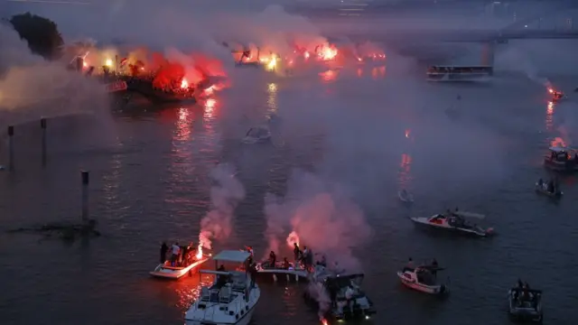 Crvena zvezda, proslava titule, navijači Zvezde, Delije