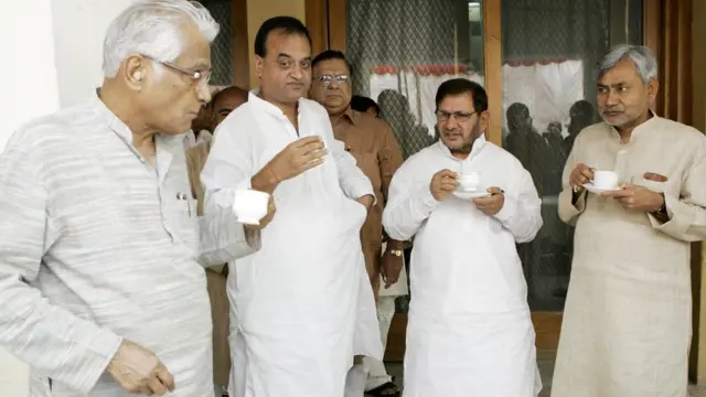 जार्ज फ़र्नान्डेस, दिग्विजय सिंह, शरद यादव और नीतीश कुमार