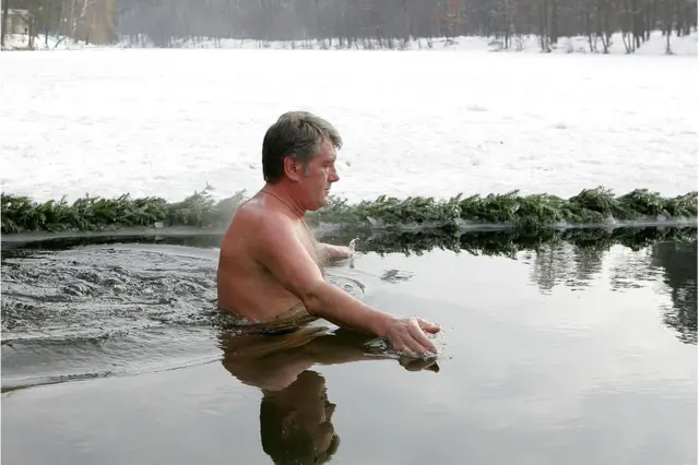 Ющенко в проруби
