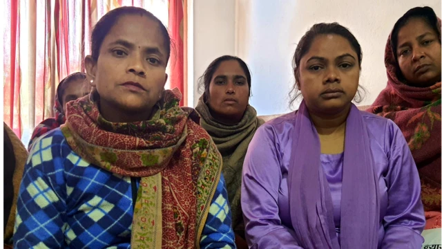 सकिना तेली र रुबी खान।