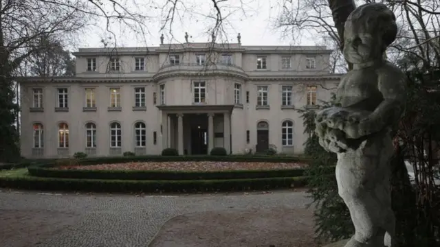 પશ્ચિમ બર્લિનની કોઠીમાં વાનસી કૉન્ફરન્સ યોજાઈ હતી