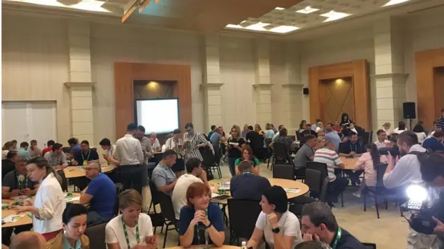 Занятия "школы депутатов"