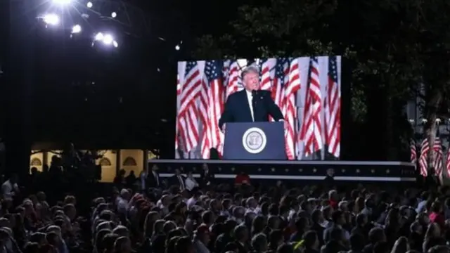 डोनाल्ड ट्रंप