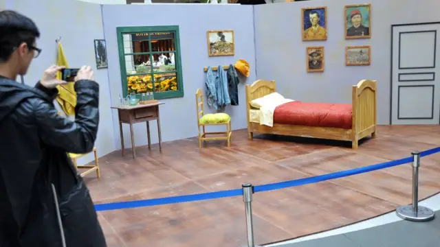 Réplica del dormitorio de Van Gogh, en la exposición Bellavita, en Taipei.