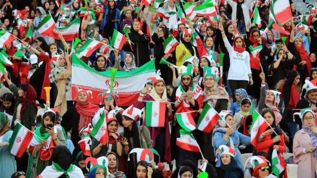 نساء إيرانيات