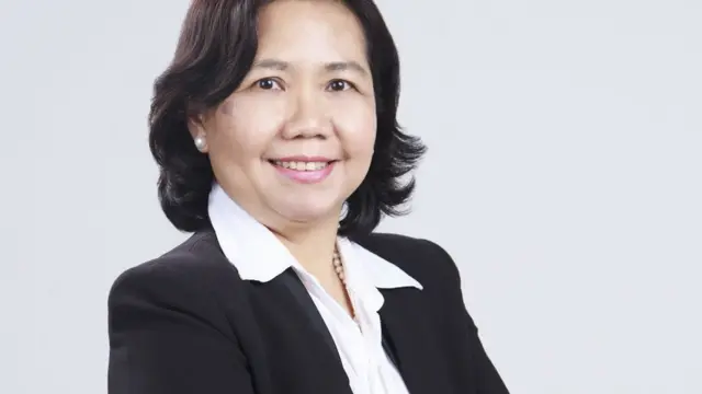 "พ็อดคาสท์ (Podcast) เป็นการสื่อสารผ่านสื่อใหม่ที่กำลังเป็นที่นิยม ผู้ฟังสามารถฟังเมื่อไหร่ก็ได้ หรือ ออนดีมานด์ (on-demand) บวกกับทักษะในการพูดในแบบสไตล์ เหมือนทำรายการ "นายกทักษิณพบประชาชน" พร้อมกับเนื้อหาหลากหลาย" ผศ.ดร.อัจฉรา ปัณฑรานุวงศ์