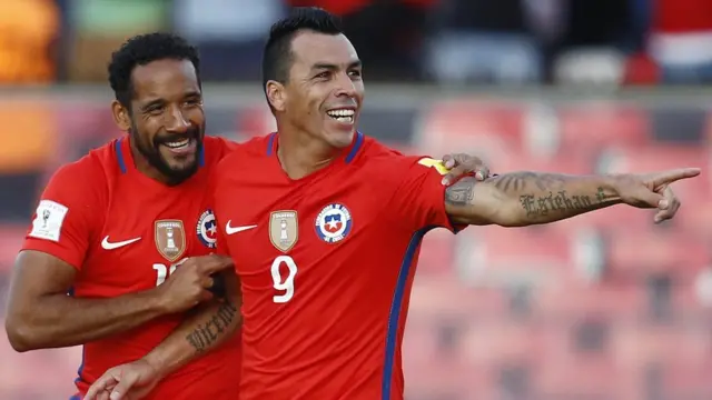 Paredes celebra uno de sus goles