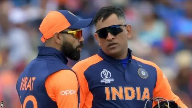 కోహ్లీ, ధోనీ