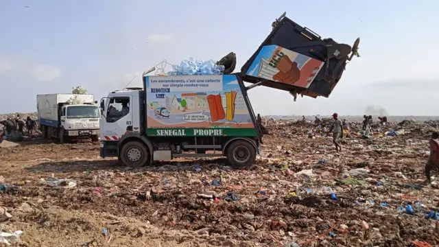 Un camion de l'UCG sur la plateforme Yemen