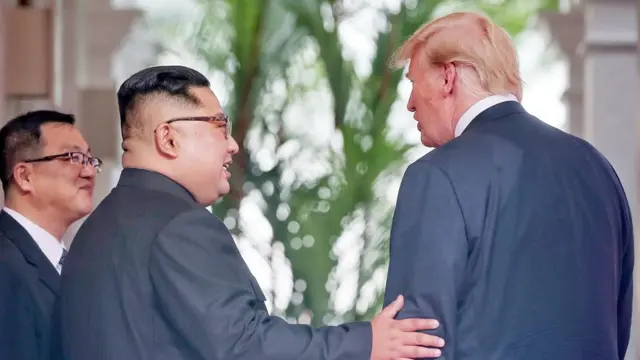 டிரம்ப் - கிம் சந்திப்பு: முடிந்தது உணவு இடைவேளை, அடுத்து என்ன?