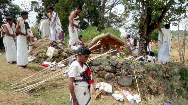 தோடர் மக்கள்