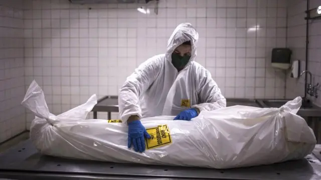 Icumba babikamwe ibiziga vy'abahitanywe na Covid-19 i Pretoria mu kwezi kwa Nzero (1) 2021