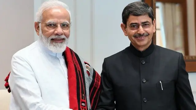 பிரதமர் நரேந்திர மோதியுடன் ஆளுநர் ஆர்.என். ரவி