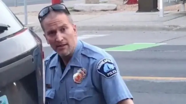 Derek Chauvin aregwa ubwicanyi bwo mu cyiciro cya kabiri bijyanye n'urupfu rwa George Floyd