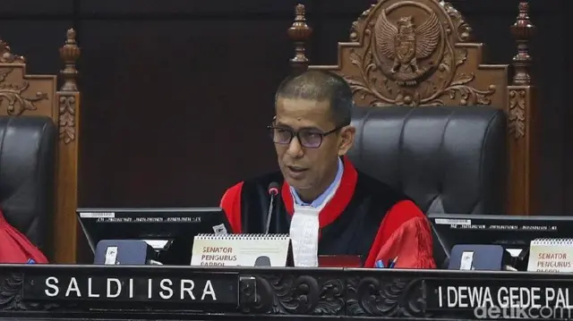 Hakim konstitusi Saldi Isra