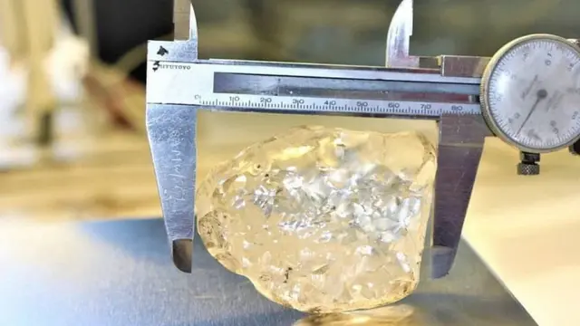 Debswana says the diamond is 73mm long, 52mm wide and 27mm thick