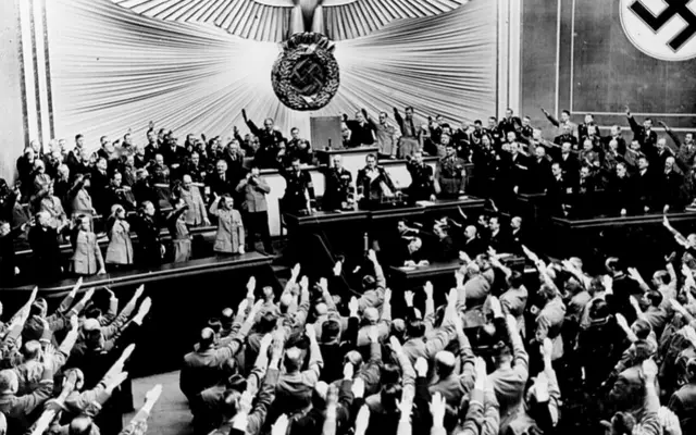 హిట్లర్ అంచనాలు తలకిందులు