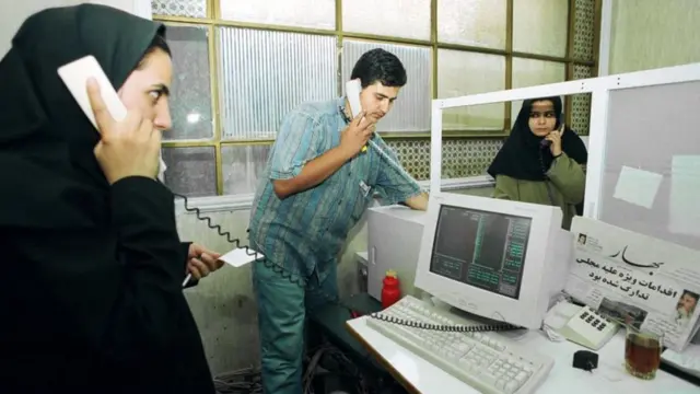 دفتر روزنامه بهار که در تابستان سال ۱۳۷۹ توقیف شد