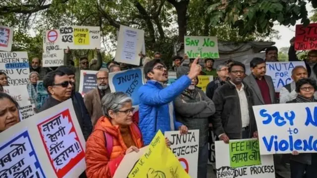 JNU, विद्यापीठ, शिक्षण, आंदोलन