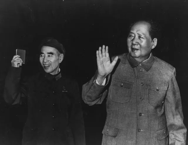 毛澤東（右）和林彪（左）在北京。