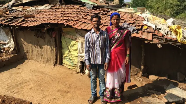 नवागाम के चंद्रकला और गंगाराम पवार